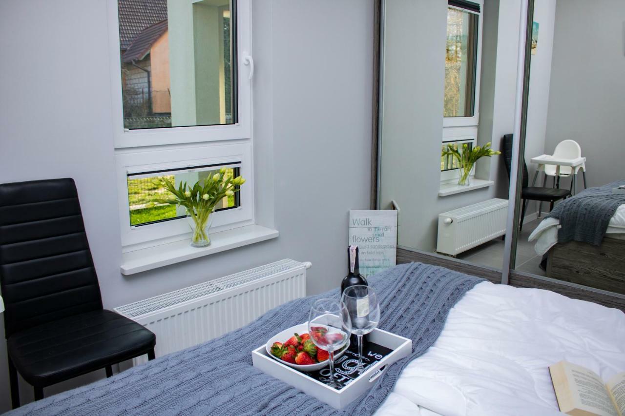 Apartament Z Ogrodkiem Тшенсач Екстер'єр фото