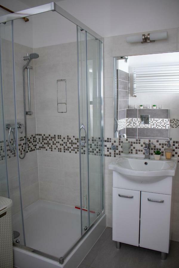 Apartament Z Ogrodkiem Тшенсач Екстер'єр фото