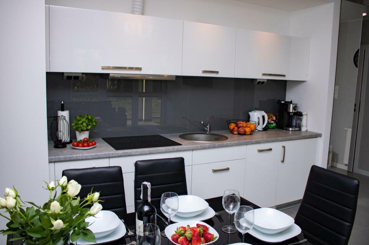 Apartament Z Ogrodkiem Тшенсач Екстер'єр фото